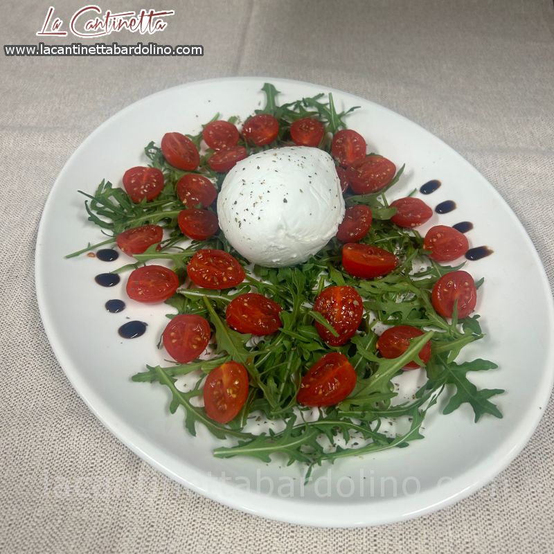 Caprese di Bufala con Pomodorini Pachino e Rucola